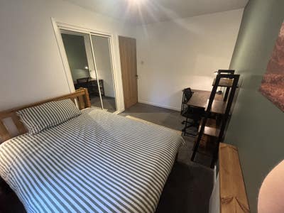 Room to let in shared flat Main Photo