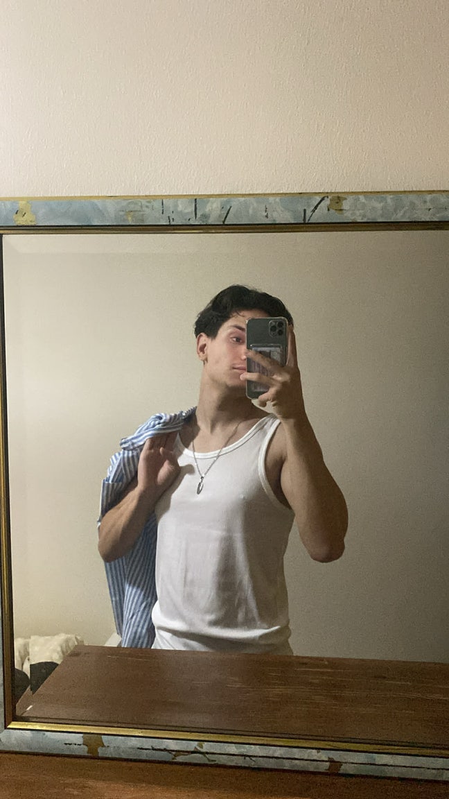 Student Male seeks a single or double room Main Photo