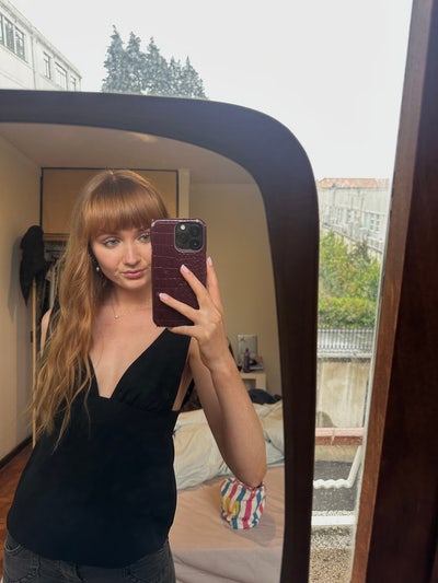 21 year old Female seeks a double room Main Photo