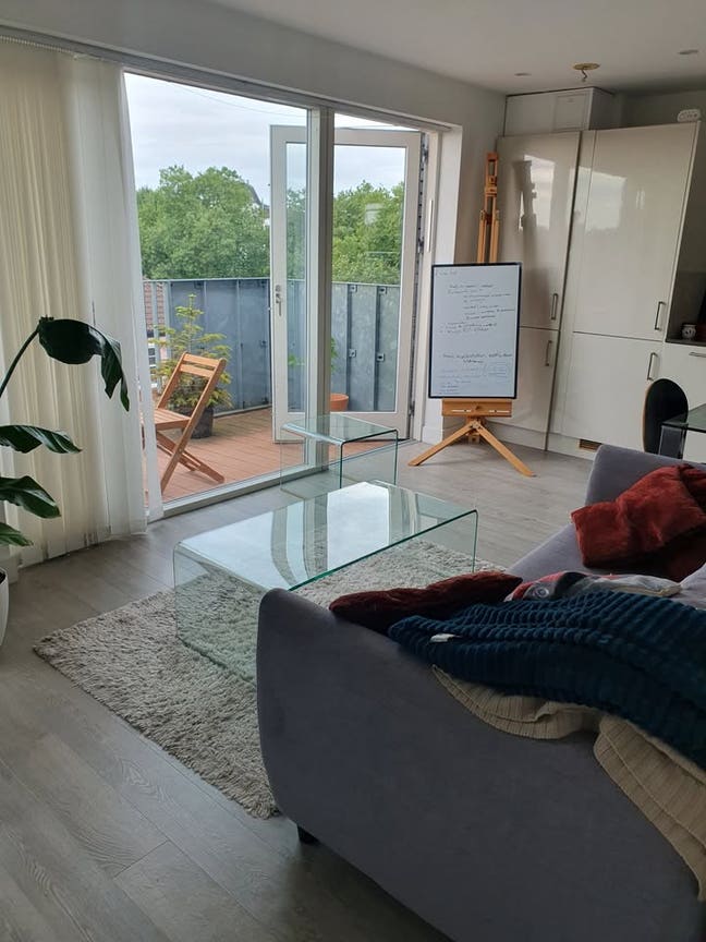 Short-Term Sublet | 1-Bed Flat in Bermondsey Main Photo