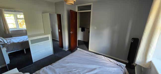 Room to let - High Brooms Main Photo