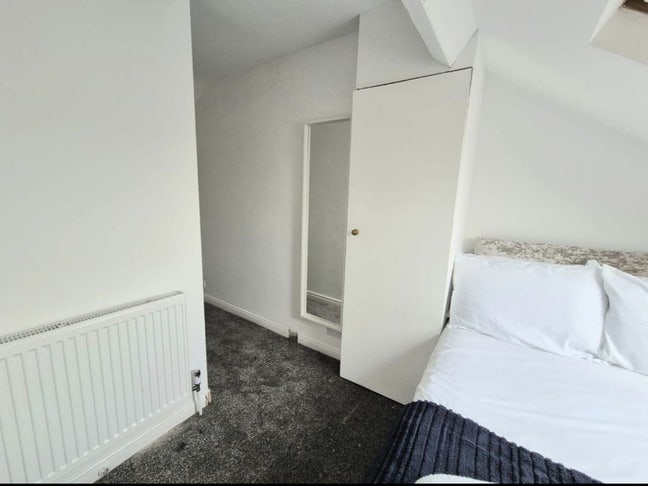 2 rooms available on Donegall Road  Main Photo