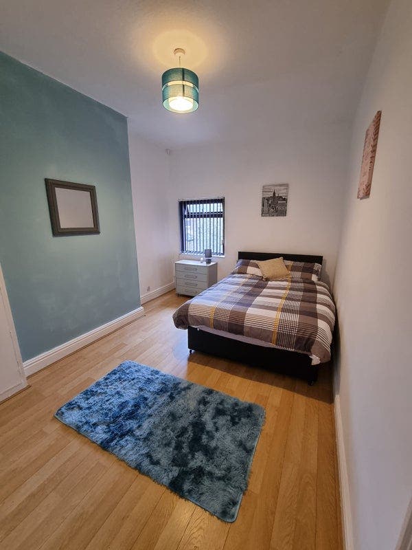 1 Furnished Double Room, All bills inc Main Photo