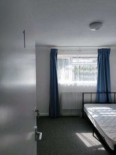Double room in Laindon Main Photo
