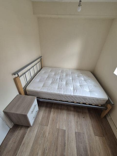 🏠 Student Accommodation Replacement Available  Main Photo
