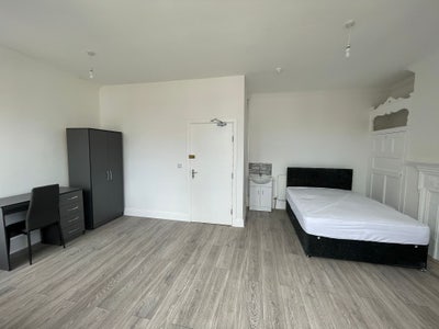 🚨No Deposit🚨Modern Big Rooms🚨 Main Photo