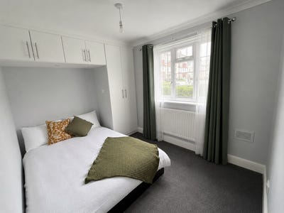  Double Room - Grove Park Flat - SE12 | &pound;675pcm Main Photo