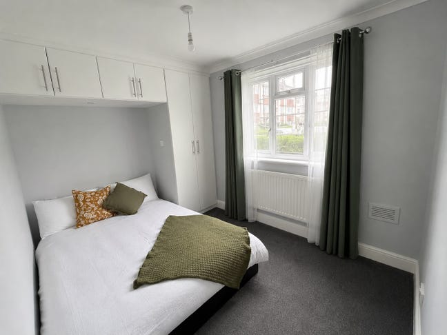  Double Room - Grove Park Flat - SE12 | &pound;675pcm Main Photo