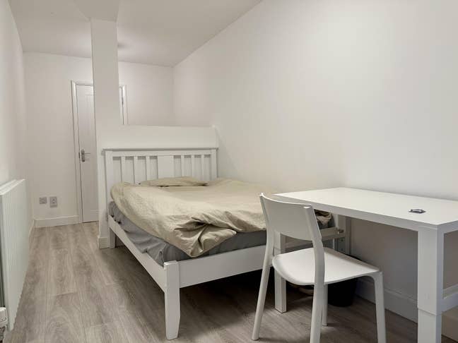 En-suite Double  Room for Single Occupancy  Main Photo