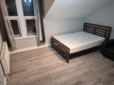 Beautiful double bedroom Main Photo