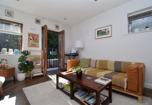 Double Room Available in Chapel Allerton Flat ! Main Photo