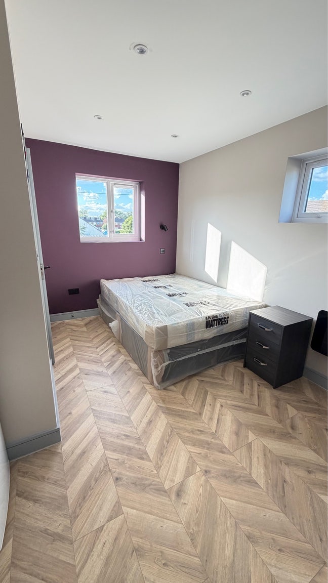 Luxury shared house Main Photo