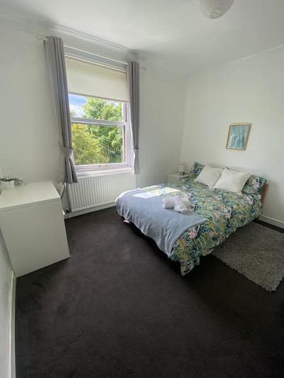 Double Room-Bills included-short or long let Main Photo