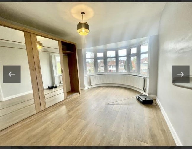 Spacious Furnished Master Double room- UB5 Main Photo