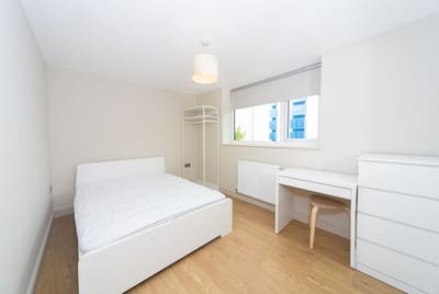 Student house share - 1 room left. Main Photo