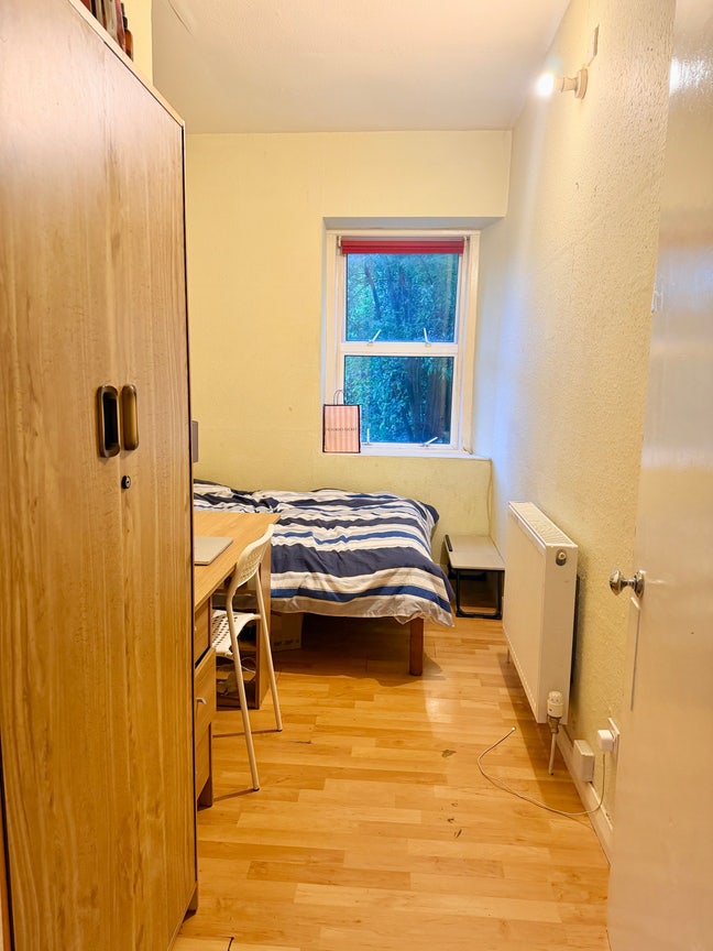 Room Available in City Centre  Main Photo
