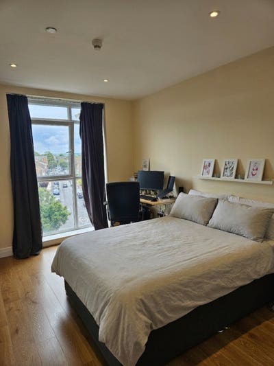 Room in Wimbledon Penthouse Apartment  Main Photo