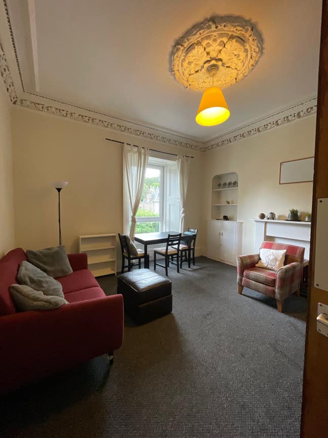 Double rooms in nice flat near Uni & Abertay f Main Photo