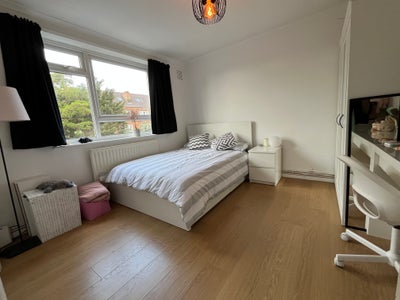 Lovely Double Room + En-Suite in Beckenham Flat Main Photo