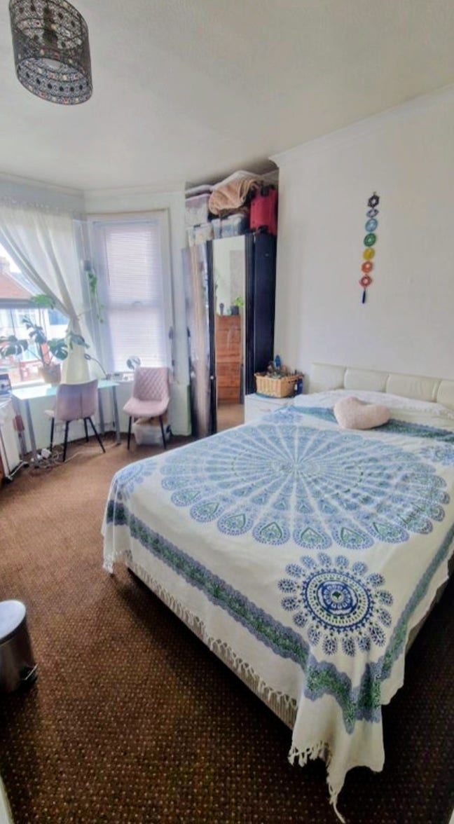 Bright Box Room  + 2 doubles Main Photo