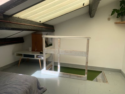 Double bedroom Mezzanine in Warehouse Main Photo