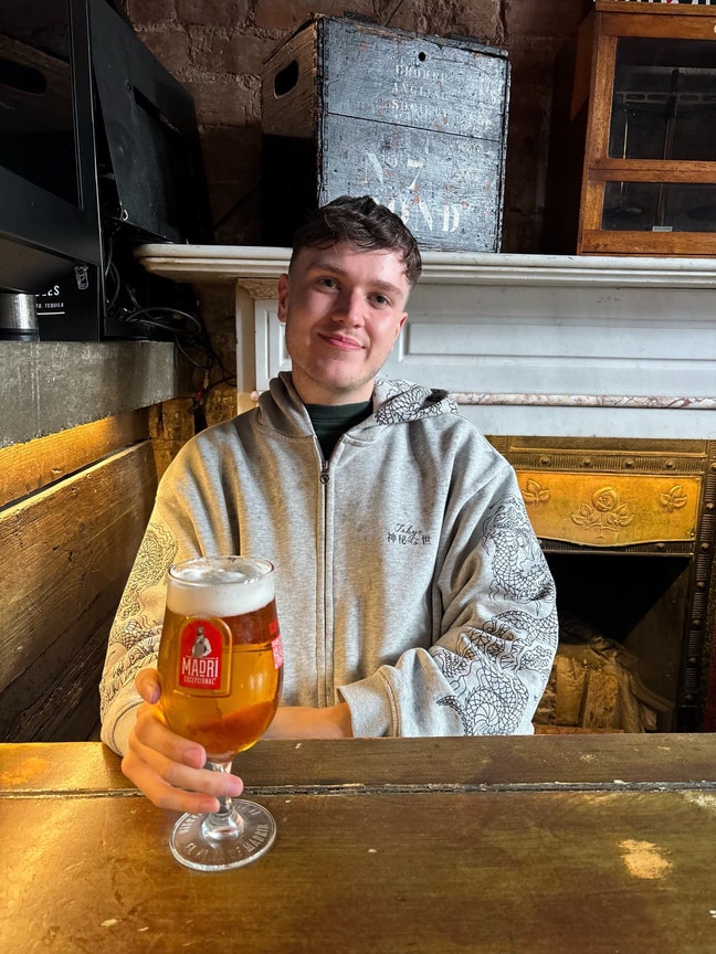 Graduate seeking Professional House/Flat Share Main Photo