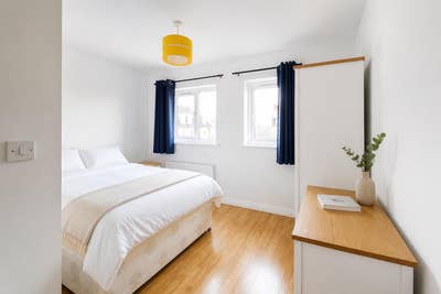 5 Rooms Available to Rent house Shearers, SE28 0LJ Main Photo