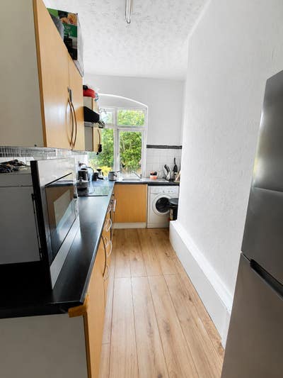 1 BED SPACE  Main Photo