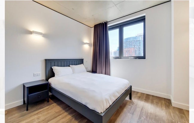 Wembley Park 4 bed 4 bath Main Photo