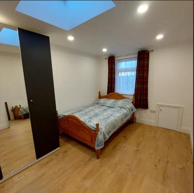 Large double room to let. GRAYS, RM17 Main Photo