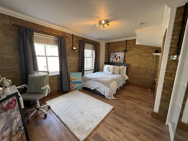 🏡 Brand New Canary Wharf House • 5 Rooms Available Main Photo
