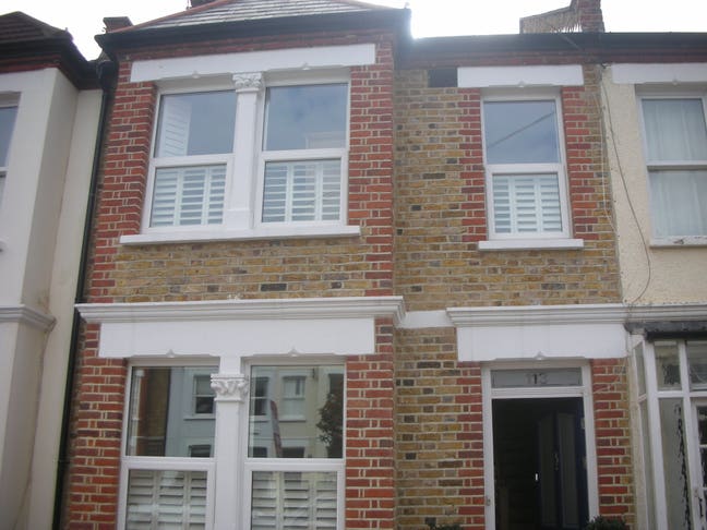 Loft Room - Bright, Spacious with En Suite Main Photo
