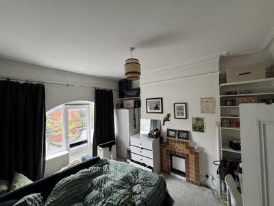 Large Vauxhall balcony apartment  Main Photo