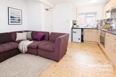 **Gregory Street - Lenton**  Main Photo