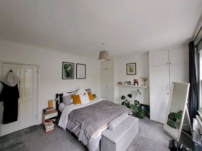 Gorgeous Unfurnished Large Room in West Kensington Main Photo