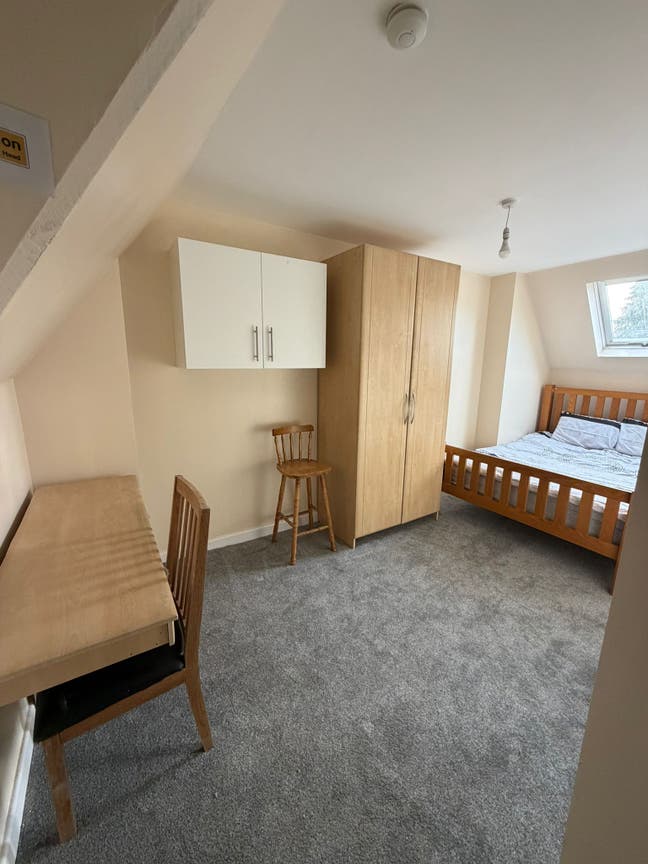 1 Room Available Weoley Castle  Main Photo