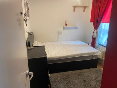 Room to rent in brixton sw9 Main Photo