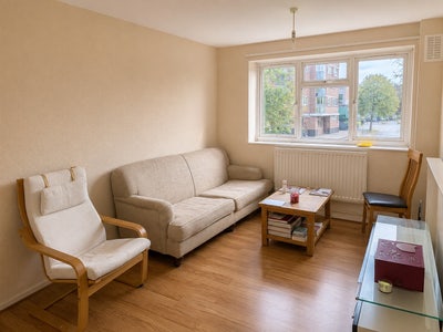 Short let cozy double room near Battersea Park  Main Photo