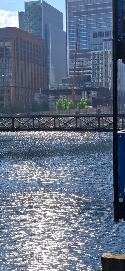 Canary Wharf - Water Front Studio Main Photo