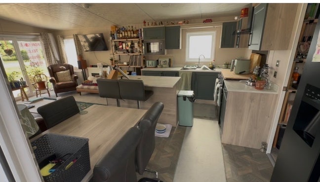 New self contained 2 bedroom static caravan.  Main Photo