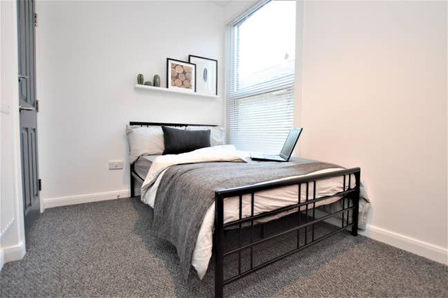 Double  | Hospital | Deposit Free Option Main Photo