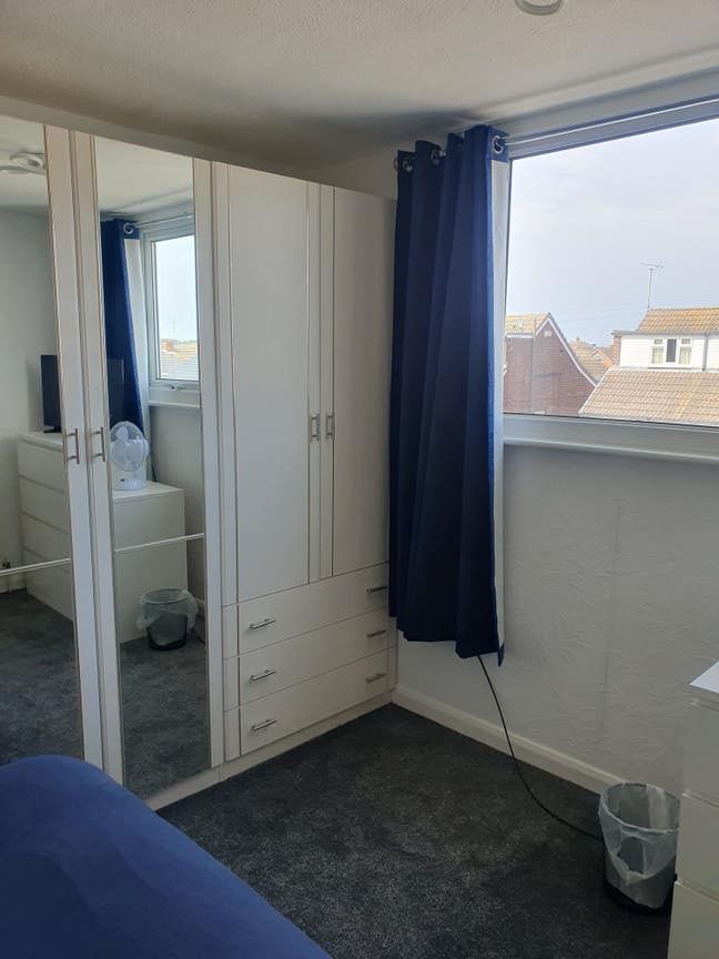 Clean double room  Main Photo