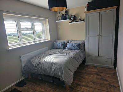 Double Bedroom Close To M42/A5 and Birch Coppice  Main Photo