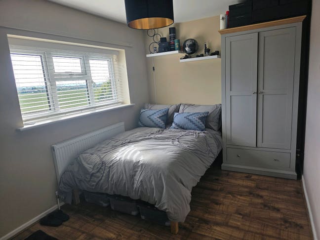Double Bedroom Close To M42/A5 and Birch Coppice  Main Photo