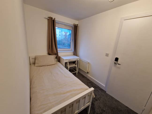 🛏️ Single Room Available Now ✨ Book Viewing Main Photo