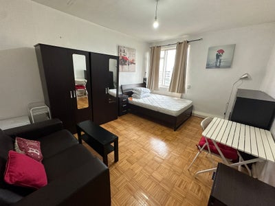 Large Double Room - Bayswater W2 Main Photo
