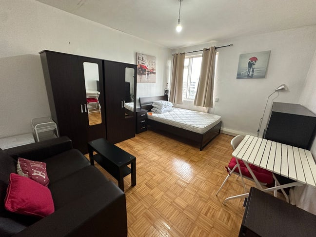 Large Double Room - Bayswater W2 Main Photo