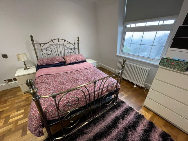 Lovely Ensuite room in Willesden Green   Main Photo