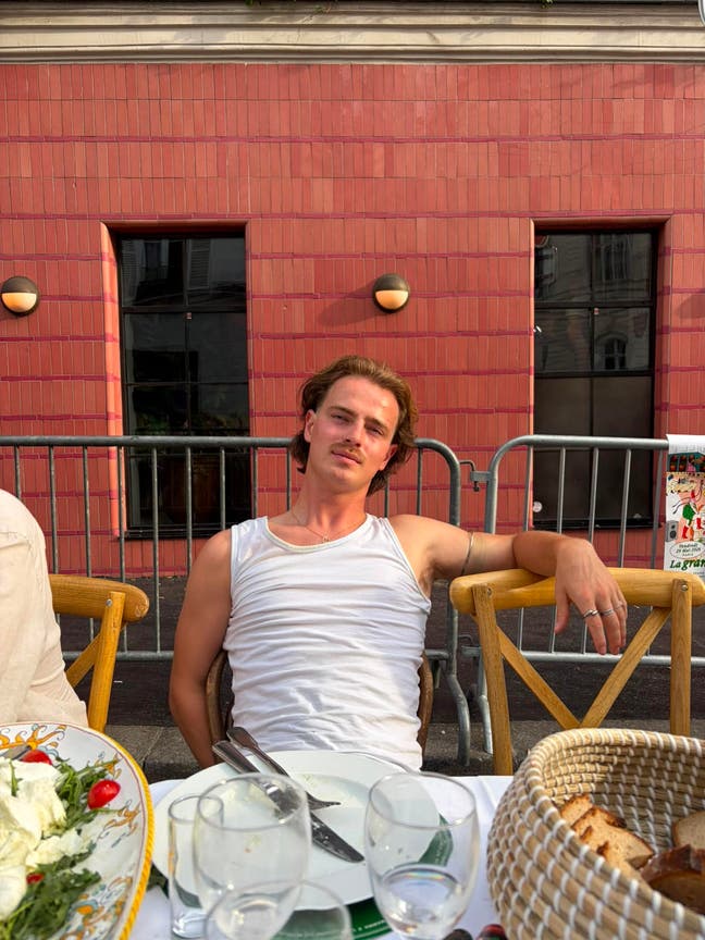 French Student looking for  flatmates!  Main Photo