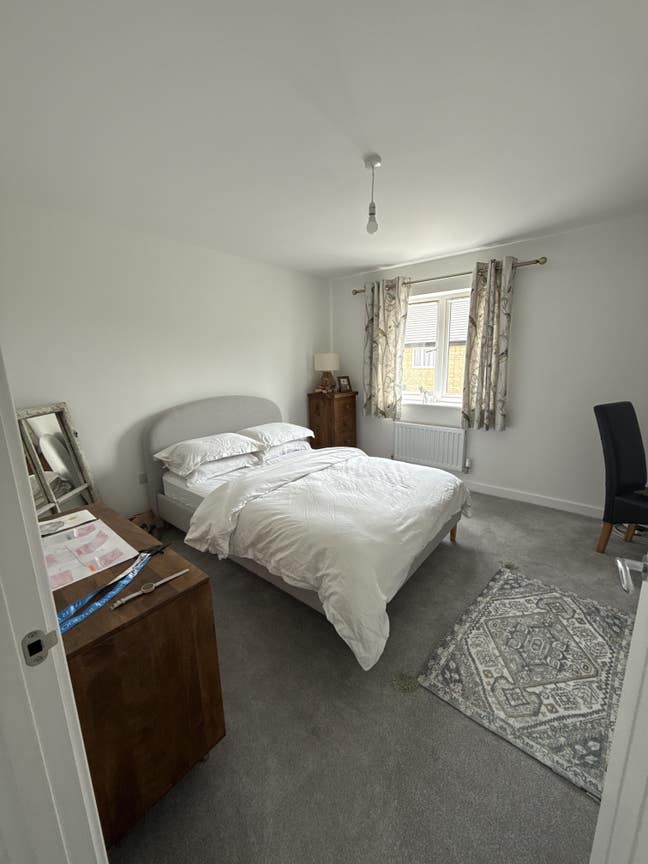 Large double room available to rent  Main Photo